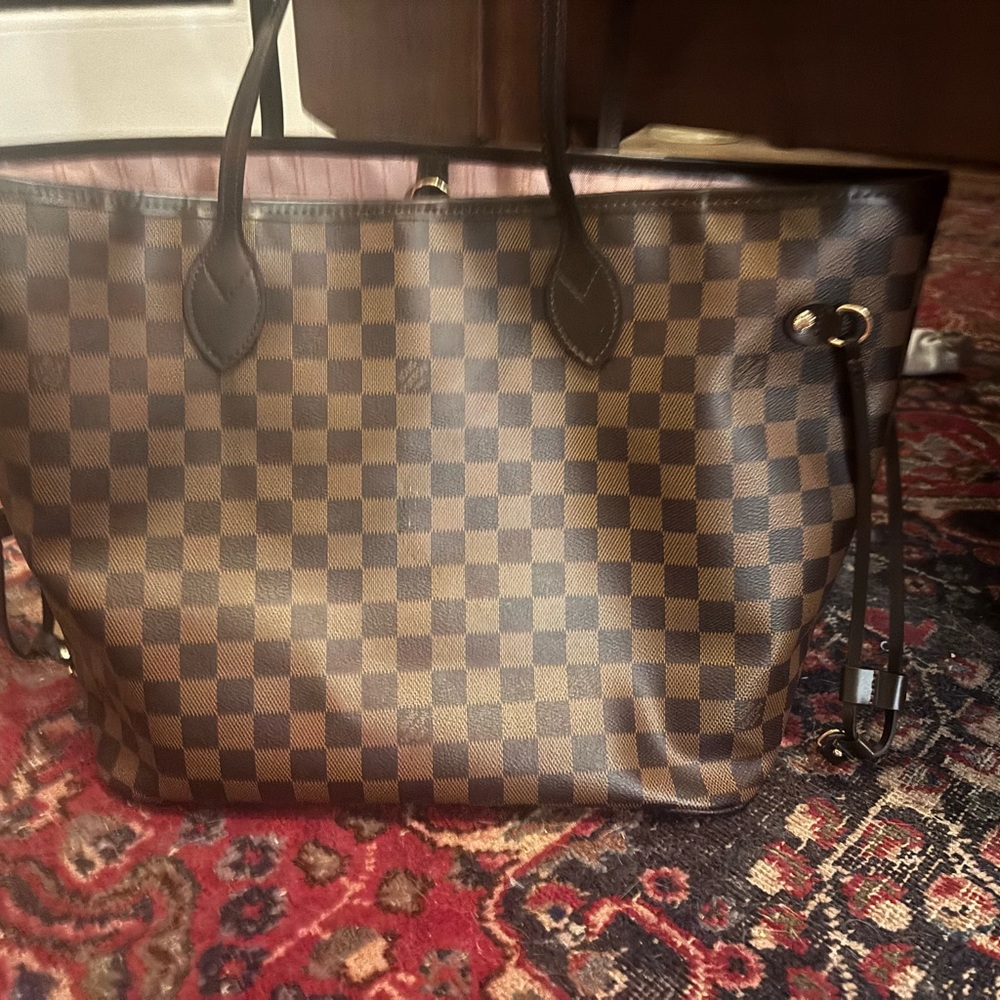 Gorgeous Brown check bag with Pink and Brown Interior with Gold Accents